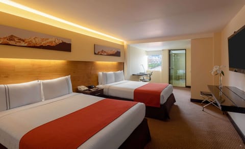 Standard Twin Room | Premium bedding, down comforters, Select Comfort beds, minibar