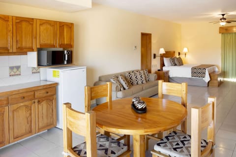 Two Bedroom Suite | In-room dining