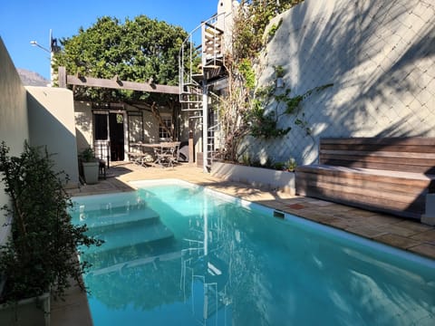 Exclusive Cottage, 2 Bedrooms, Pool Access, Mountain View (40 Napier Street 2 night minimum stay) | Terrace/patio