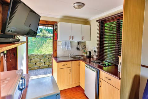 Family Cabin (Tree Tops) | Private kitchen | Fridge, microwave, electric kettle, toaster