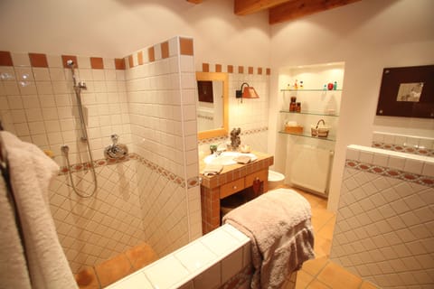 Double Room ( La chambre Alpage) | Bathroom | Eco-friendly toiletries, hair dryer, bathrobes, towels