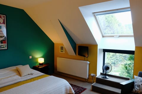 Premium Suite, Private Bathroom, Garden View | Soundproofing, WiFi