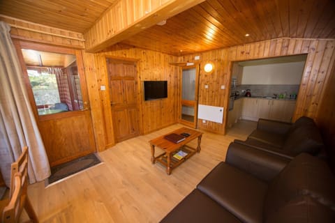 Lodge, 2 Bedrooms (Glenmuick) | Living area | Smart TV, DVD player