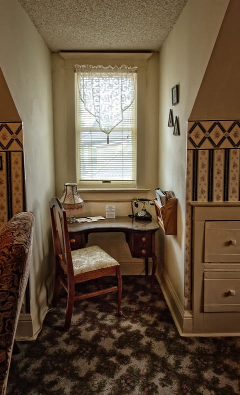 Goldfield Suite  | Pillowtop beds, individually decorated, individually furnished, desk