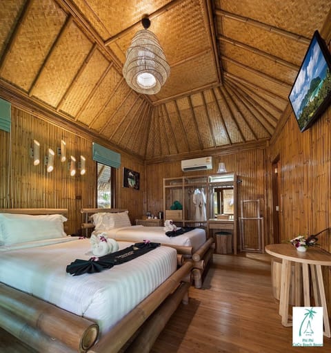 Free minibar items, in-room safe, desk, blackout drapes