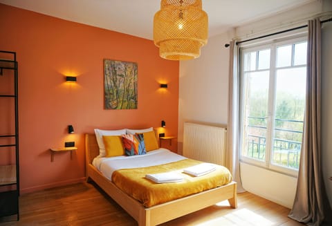 Deluxe Double Room | Individually decorated, individually furnished, blackout drapes