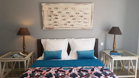 Double Room, Pool View (Bois de Santal) | Individually decorated, individually furnished, blackout drapes