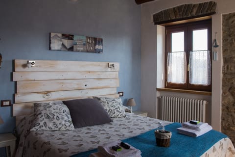 Classic Double Room, 1 King Bed | Down comforters, individually decorated, individually furnished
