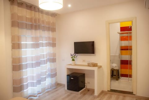 Comfort Double or Twin Room, 1 Bedroom, Terrace | Minibar, in-room safe, individually decorated, individually furnished