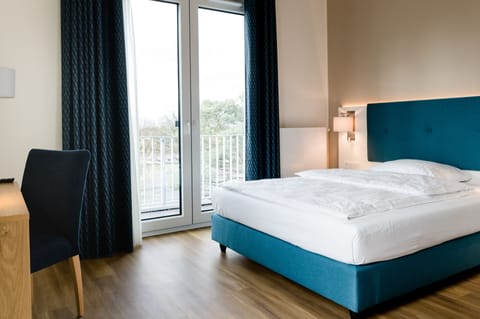 Hypo-allergenic bedding, individually furnished, desk, laptop workspace