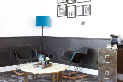 Superior Suite, Ensuite, Garden View | Lounge