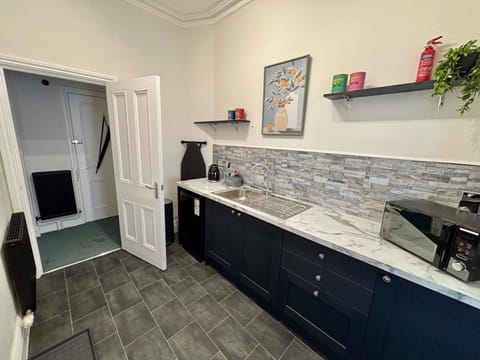 Studio, Ensuite, Valley View | Private kitchen | Electric kettle