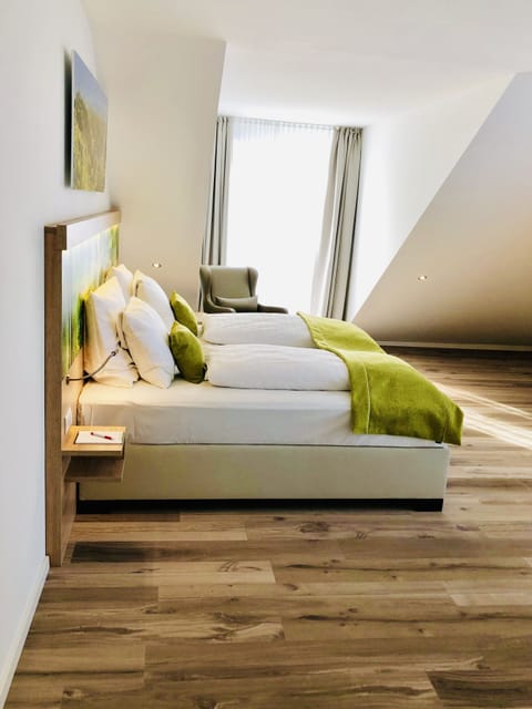 Deluxe Double Room, Garden View | In-room safe, desk, blackout drapes, rollaway beds