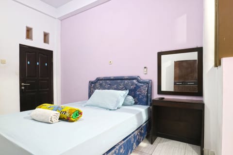 Deluxe Room | Desk, free WiFi