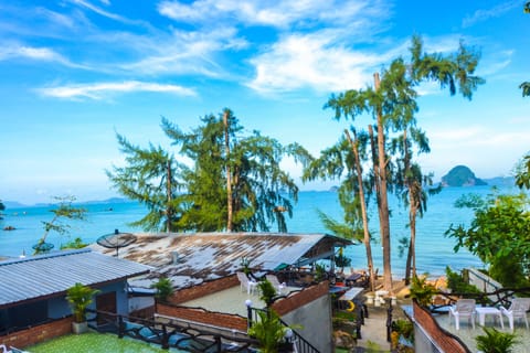 Standard Double Room, 1 King Bed, Non Smoking, Sea View | View from room