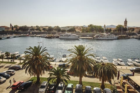 Deluxe Apartment, 1 King Bed with Sofa bed, Sea View | View from room