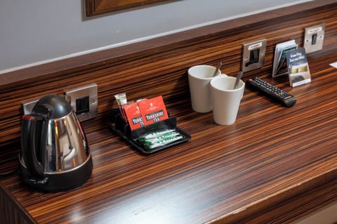 Family Room | Desk, iron/ironing board, free cribs/infant beds, free WiFi