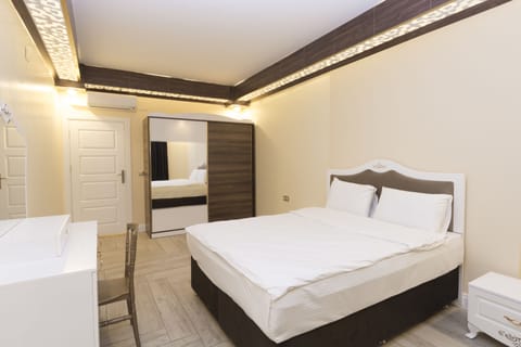 Standart Suite | 1 bedroom, Egyptian cotton sheets, premium bedding, in-room safe