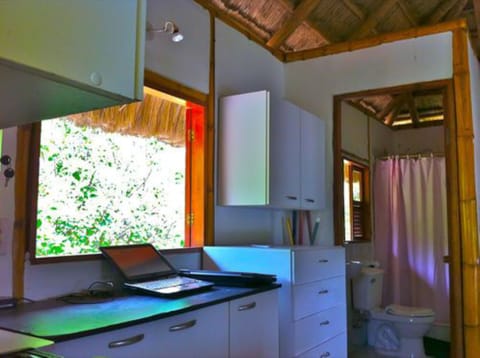 Family Cabin, 1 Bedroom, Garden View | Private kitchen | Mini-fridge