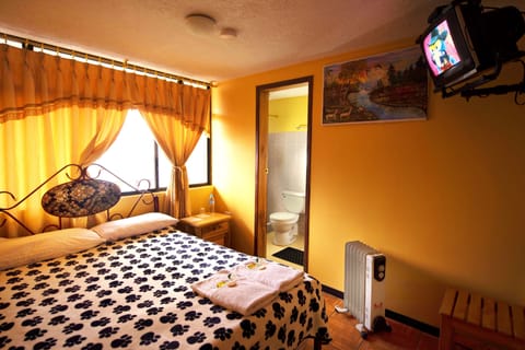 Standard Shared Dormitory, 1 Double Bed, Non Smoking | Down comforters, free WiFi, bed sheets