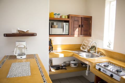 Villa Delfin y Villa Gaviota | Private kitchen | Fridge, microwave, stovetop, coffee/tea maker