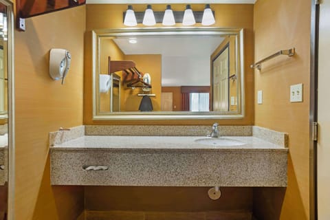 Standard Room, 2 Queen Beds, Non Smoking, Refrigerator & Microwave | Bathroom | Shower, free toiletries, hair dryer, towels