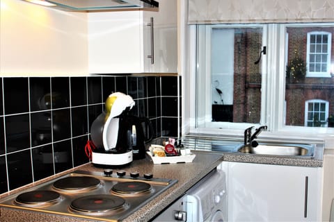 Economy Apartment, 2 Bedrooms | Minibar, iron/ironing board, free WiFi, bed sheets