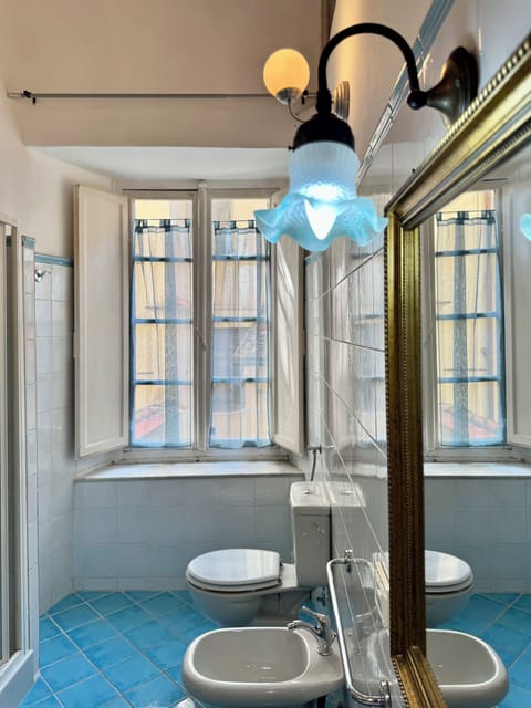 Triple Room, Private Bathroom (External) | Bathroom | Shower, free toiletries, hair dryer, bidet