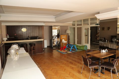 Children's play area - indoor