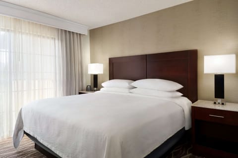 1 bedroom, premium bedding, pillowtop beds, in-room safe