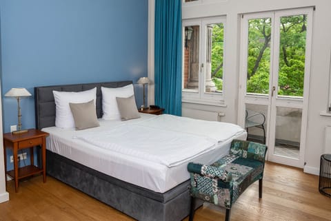 Premium Studio | Premium bedding, individually decorated, individually furnished