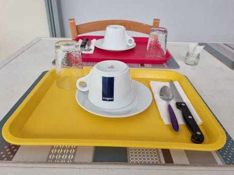 Daily continental breakfast (EUR 10 per person)