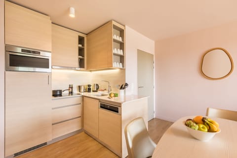 Apartment (VIP with 3 rooms, 2 bedrooms) | Private kitchen | Fridge, microwave, dishwasher, coffee/tea maker