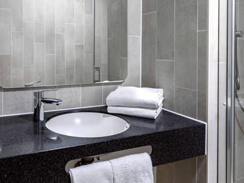 Shower, towels, soap, shampoo