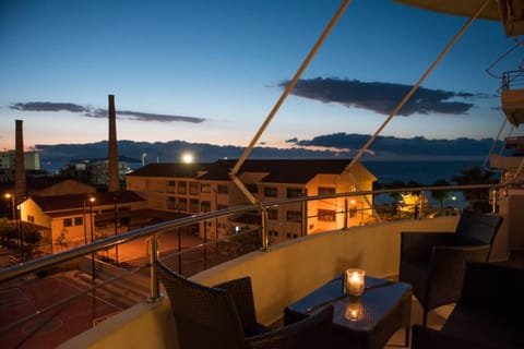 Apartment | Street view