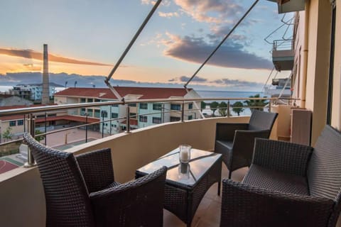 Apartment | Terrace/patio