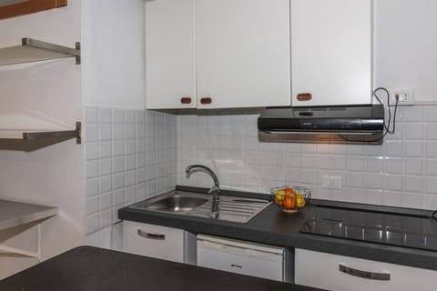 Apartment, 1 Bedroom | Private kitchen | Fridge, stovetop, electric kettle, toaster