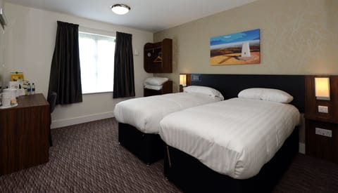 Double or Twin Room | Desk, iron/ironing board, free WiFi, bed sheets