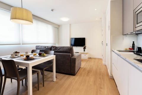 Classic Apartment | Dining room