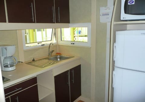 Mobile Home, Terrace | Private kitchenette | Fridge, microwave, stovetop, highchair