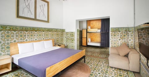 Iron/ironing board, free WiFi