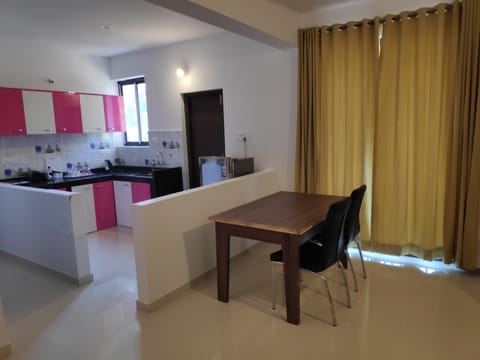 Comfort Apartment, 1 Bedroom | Private kitchen | Fridge, stovetop, coffee/tea maker, electric kettle