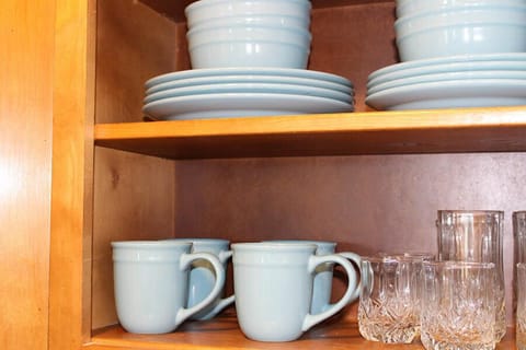 Signature Apartment, 1 Double Bed | Private kitchenette | Fridge, microwave, oven, stovetop