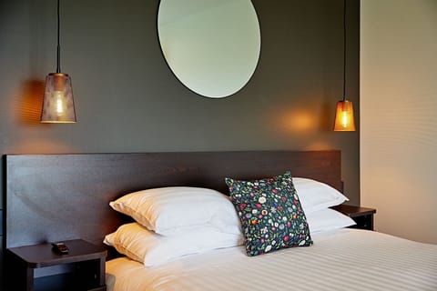 Executive Double Room | 1 bedroom, Egyptian cotton sheets, premium bedding, down comforters