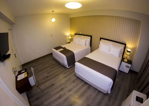 Standard Twin Room | Premium bedding, minibar, in-room safe, desk