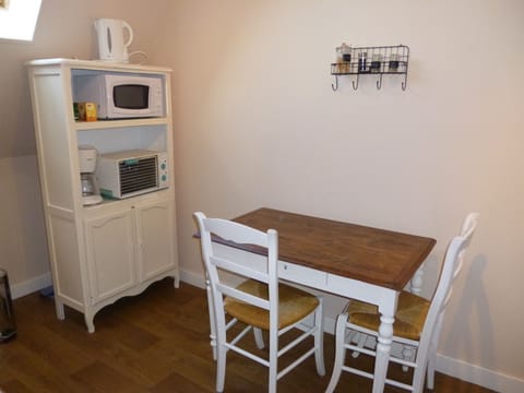 Double Room, Ensuite (Avec kitchenette) | Room amenity