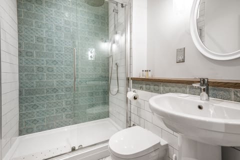 Superior Double Room, Ensuite | Bathroom