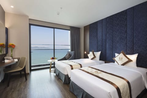 Premier Room, 2 Twin Beds, Ocean View | 17 bedrooms, hypo-allergenic bedding, minibar, in-room safe