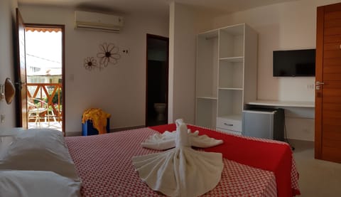 Quarto Casal com terraço | Minibar, in-room safe, desk, free WiFi