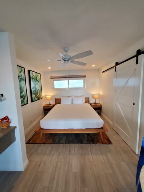 Deluxe Studio Suite, Non Smoking, Ocean View | Premium bedding, pillowtop beds, individually decorated